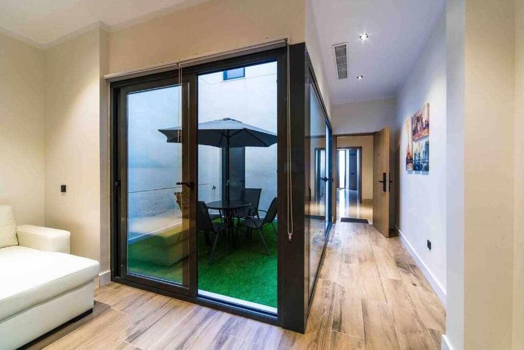 Seville Luxury Downtown Suite Luaran gambar