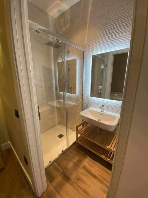Seville Luxury Downtown Suite Luaran gambar